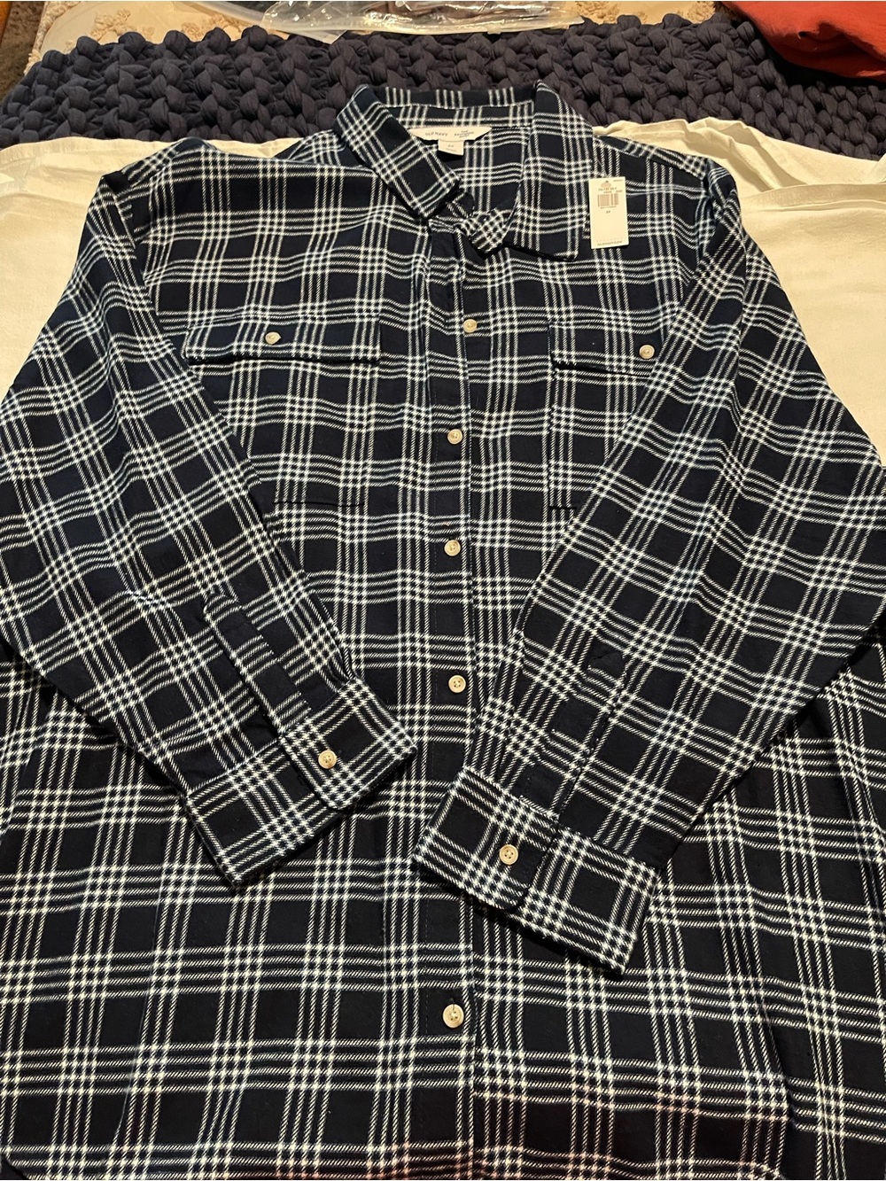 Women’s Navy & White Plaid Flannel Button-Up Shirt